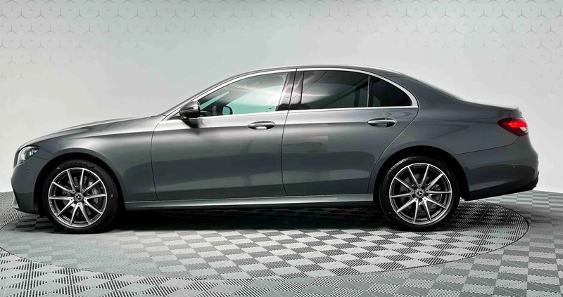 Mercedes-Benz Klasa E cena 299900 przebieg: 10, rok produkcji 2023 z Skała małe 67